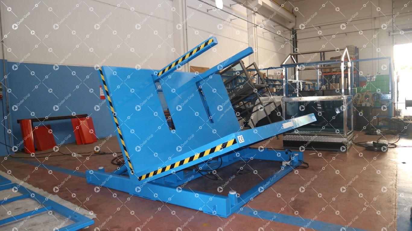Tilting Table with Clamp Equipment