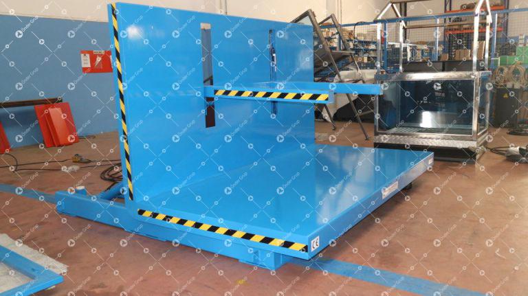 Tilting Table with Clamp Equipment