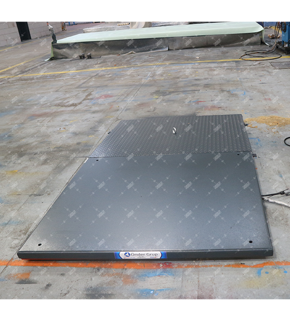 Low Profile Lift Table with loading ramp