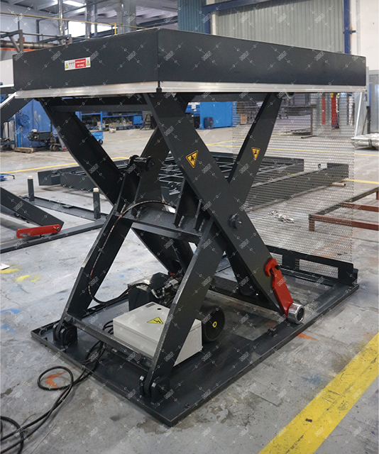 Single Scissor Lift Table – Galvanized Mesh Protection – 3000 kg