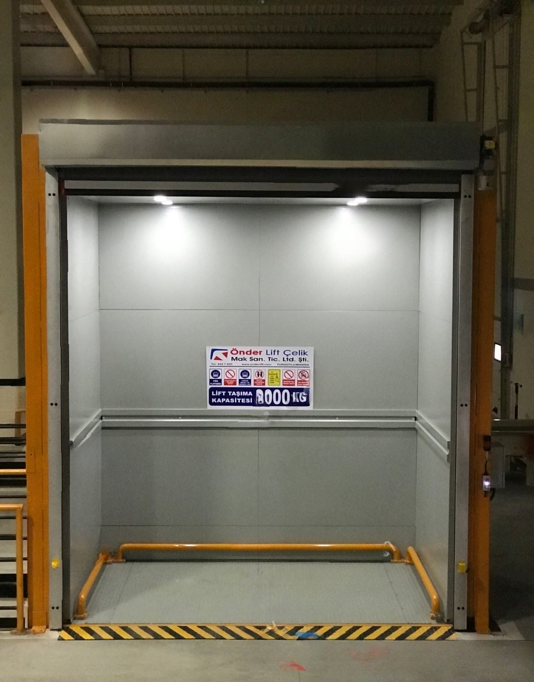What is Goods Lift / Cargo Lift?