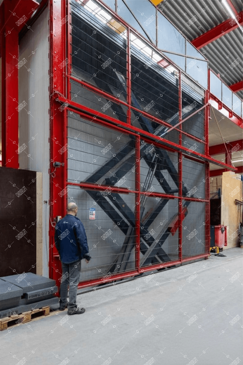 İki Makaslı Yük Platformu Kilitli Sürgülü Kapılar 4000 kg