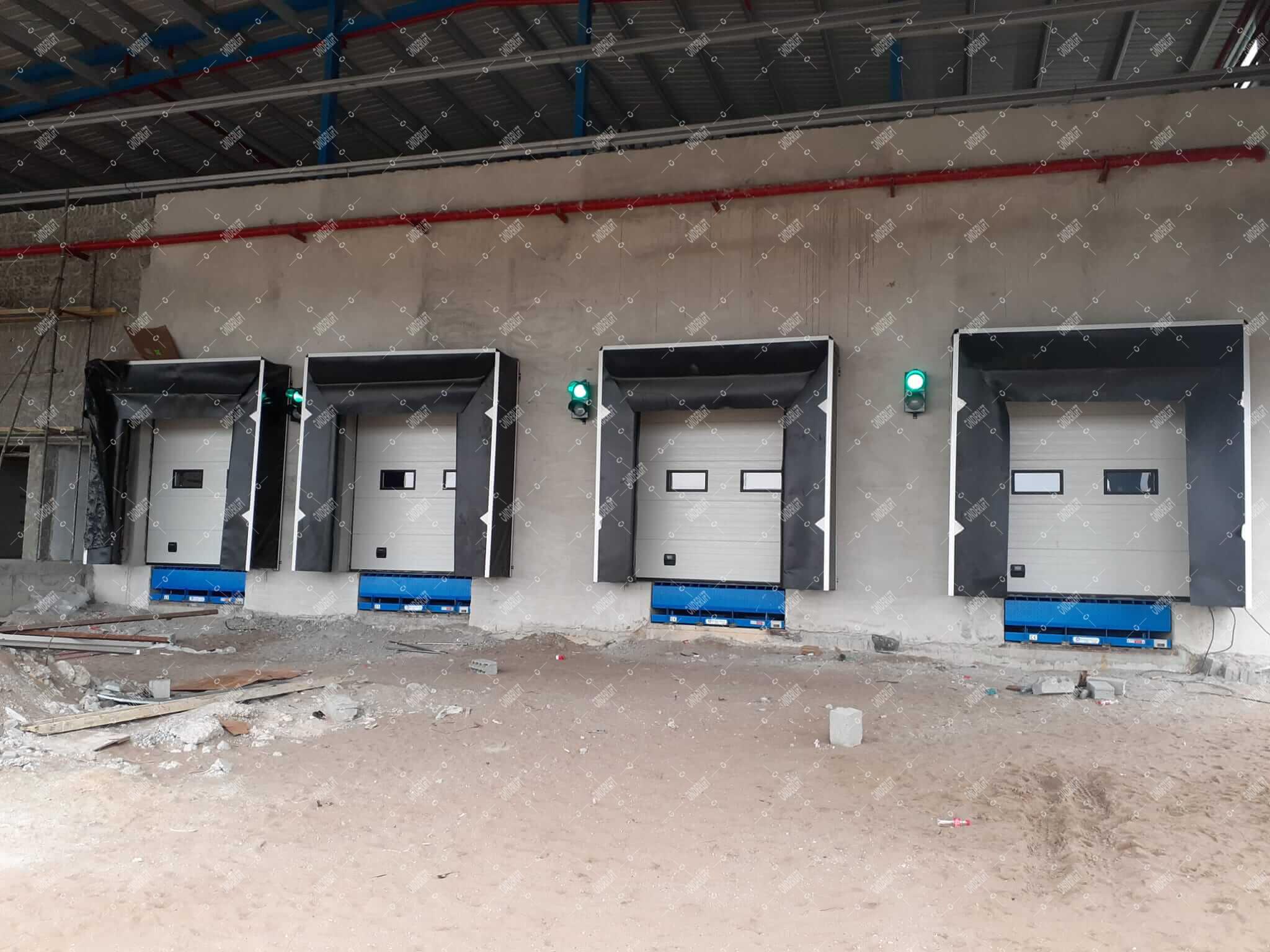 Menteşeli Yükleme Rampası 9000 kg | 2500×2000 mm | Gıda Fabrikaları